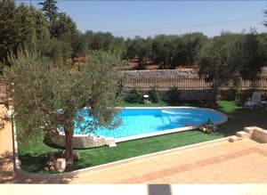 thumbnail: Outdoor pool