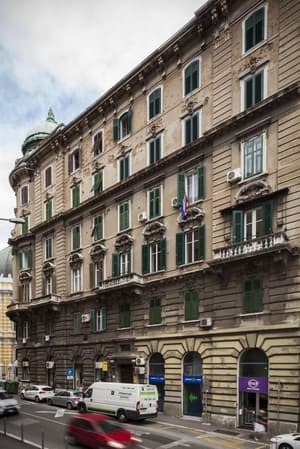 thumbnail: General view