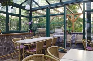 thumbnail: Dining