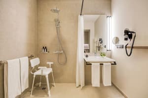 thumbnail: Bathroom