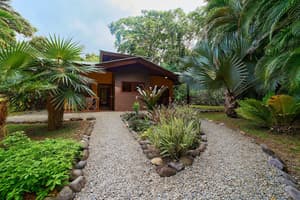 thumbnail: Front of property