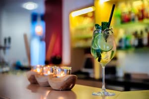 thumbnail: Bar (on property)