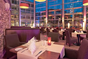 thumbnail: Restaurant
