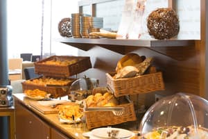 thumbnail: Breakfast area