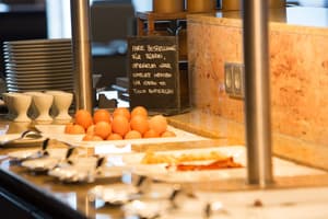 thumbnail: Breakfast area