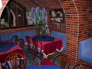 thumbnail: Restaurant