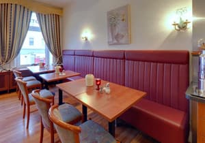 thumbnail: Dining