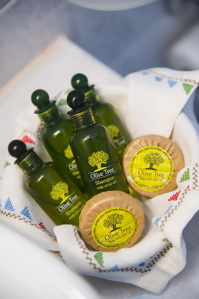 Bathroom amenities