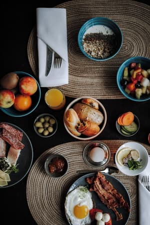 thumbnail: Breakfast area