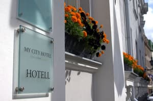 thumbnail: Exterior detail
