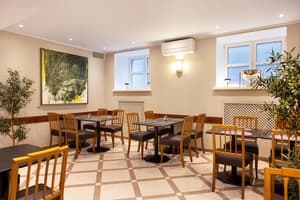 thumbnail: Breakfast area