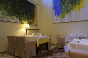 thumbnail: Restaurant