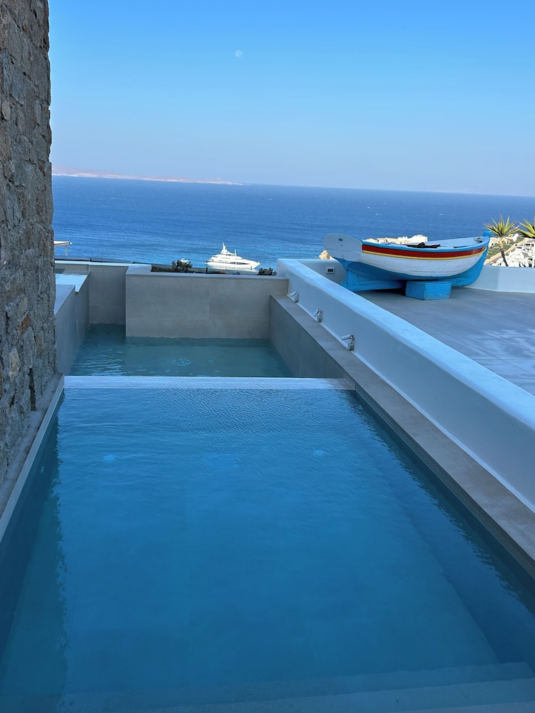 Beach/ocean view