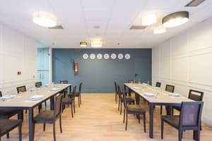 thumbnail: Breakfast area