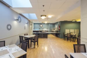 thumbnail: Breakfast area