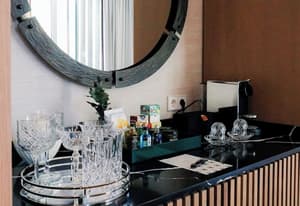 thumbnail: Minibar