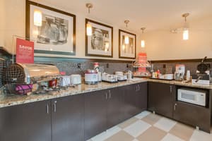 thumbnail: Breakfast area