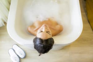 thumbnail: Deep soaking bathtub