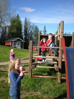 thumbnail: Children's play area - outdoor