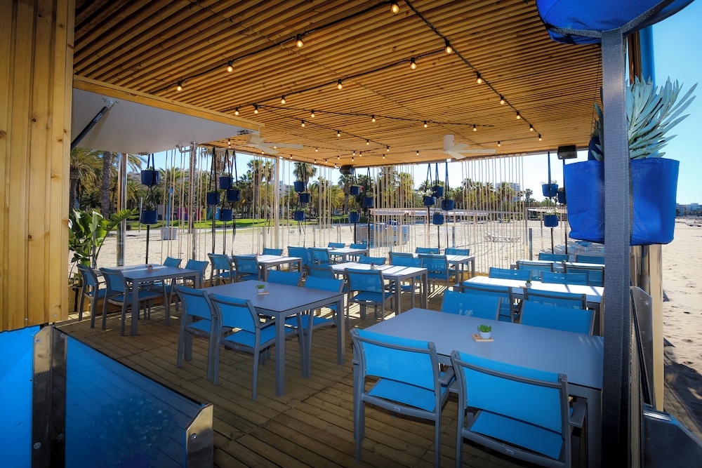 Beach bar