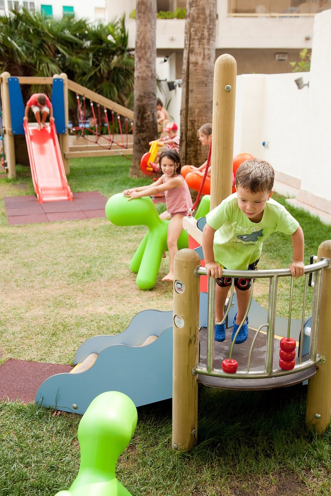 Children's play area - outdoor