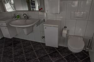 thumbnail: Bathroom shower