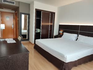 thumbnail: Room