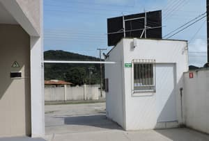 thumbnail: Interior entrance
