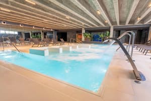 thumbnail: Outdoor pool