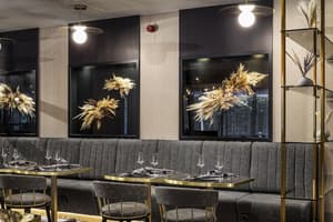 thumbnail: Restaurant