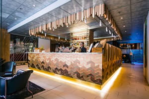 thumbnail: Bar (on property)