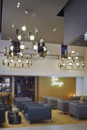 thumbnail: Lobby sitting area