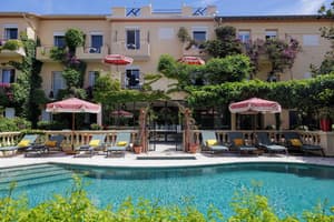 thumbnail: Outdoor pool