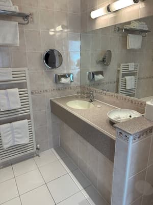 thumbnail: Bathroom