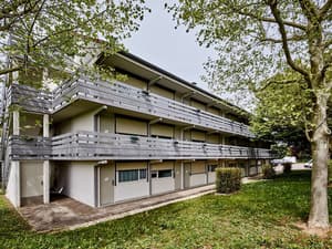 thumbnail: Exterior