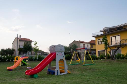 163076664.jpg