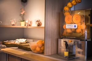 thumbnail: Breakfast area