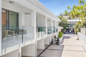 thumbnail: Exterior