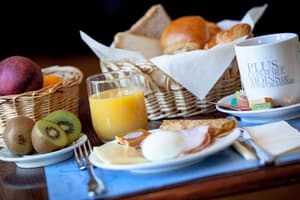 thumbnail: Breakfast area