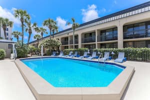 thumbnail: Pool