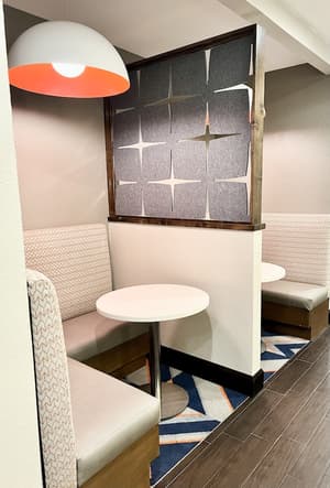 thumbnail: Lobby sitting area