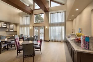 thumbnail: Breakfast area