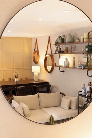 thumbnail: Lobby sitting area