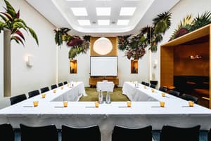 thumbnail: Business center