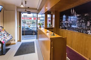 thumbnail: Reception hall