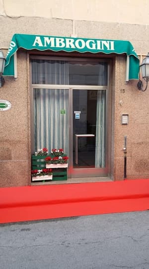 thumbnail: Property entrance