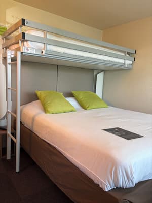 thumbnail: Room amenity