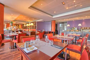 thumbnail: Restaurant