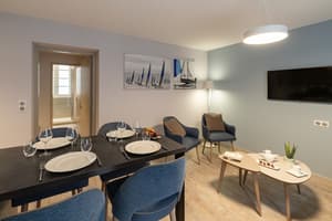thumbnail: Living area