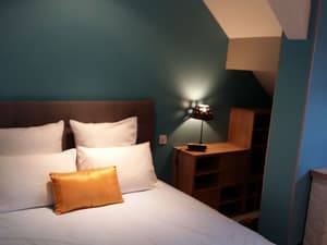 thumbnail: Room